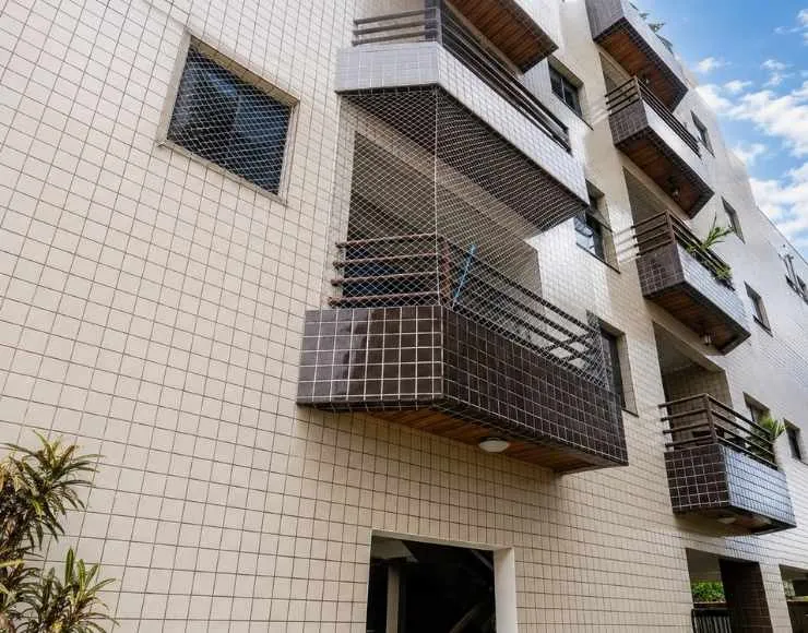 Instalação de rede de proteção em apartamento residencial